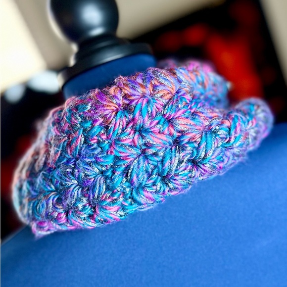 EUC Anthropologie Vincent Pradier Metallic Multi Colored Knit Infinity Scarf - Picture 6 of 8